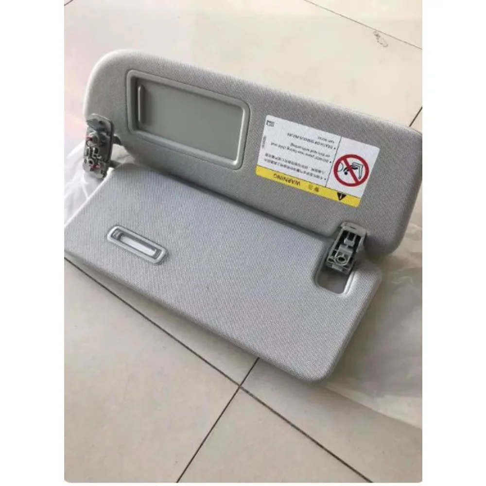 For Audi Q7 Sun Visor with Vanity Mirror Sun Shade Panel Replacement Part Broken Sun Visor Mirror Lens
For Audi Q7 Sun Visor with Vanity Mirror Sun Shade Panel Replacement Part Broken Sun Visor Mirror Lens