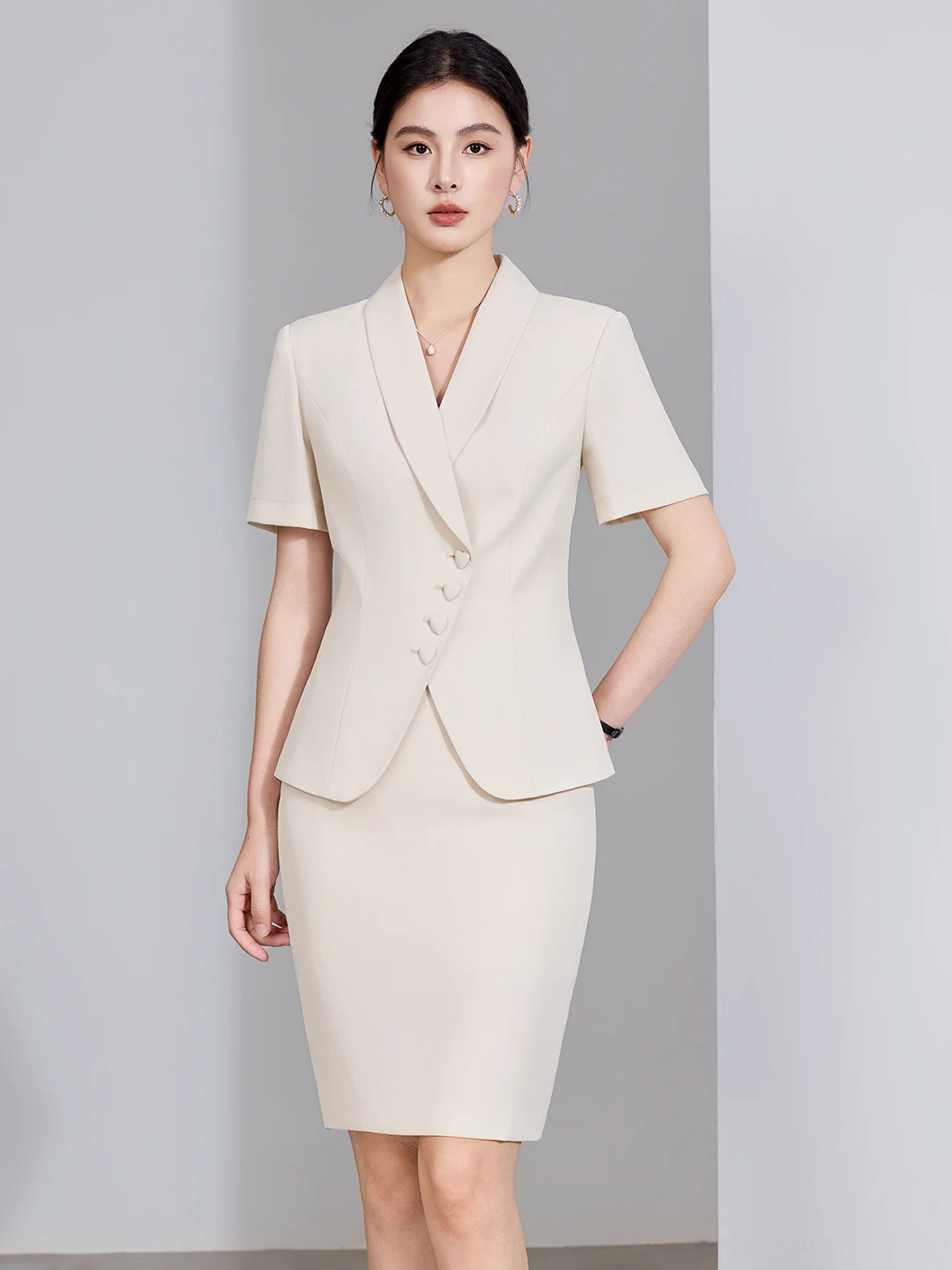 Women's Short Sleeve Suit Set Professional Formal Commute Workwear High-End Feelings 2026 New Summer Style Button round Neck
Women's Short Sleeve Suit Set Professional Formal Commute Workwear High-End Feelings 2026 New Summer Style Button round Neck