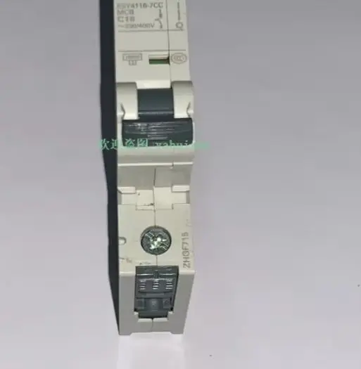 5SY4100-7 5SY4101-7 5SY4102-7 5SY4103-7 5SY4104-7 5SY4105-7 circuit breaker New orignal stock
5SY4100-7 5SY4101-7 5SY4102-7 5SY4103-7 5SY4104-7 5SY4105-7 circuit breaker New orignal stock