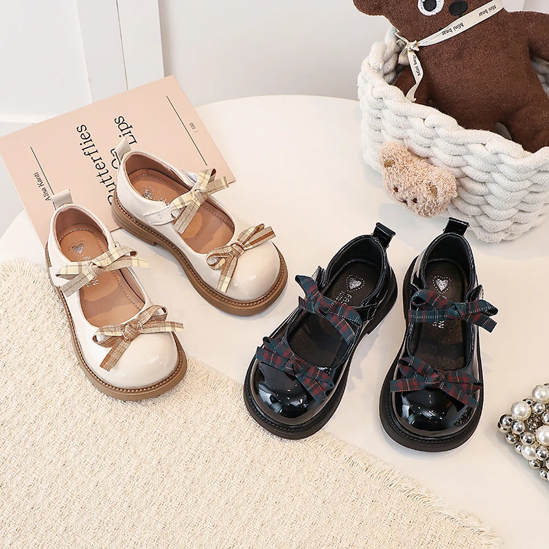 Kids Leather Shoes Sweet Bows Round Toes Girls Princess Shoes Glossy Soft Bottom 2026 New Fashion Children Flats British Style
Kids Leather Shoes Sweet Bows Round Toes Girls Princess Shoes Glossy Soft Bottom 2026 New Fashion Children Flats British Style