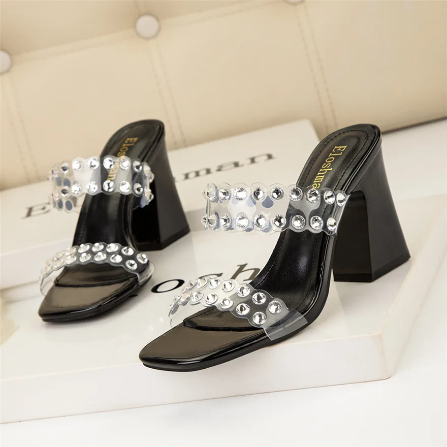 Women Slippers 2024 Summer Fashion Crystal Transparent Band High Heels Sandals Female Outdoor Open Toe Slip-On Party Dress Shoes
Women Slippers 2024 Summer Fashion Crystal Transparent Band High Heels Sandals Female Outdoor Open Toe Slip-On Party Dress Shoes