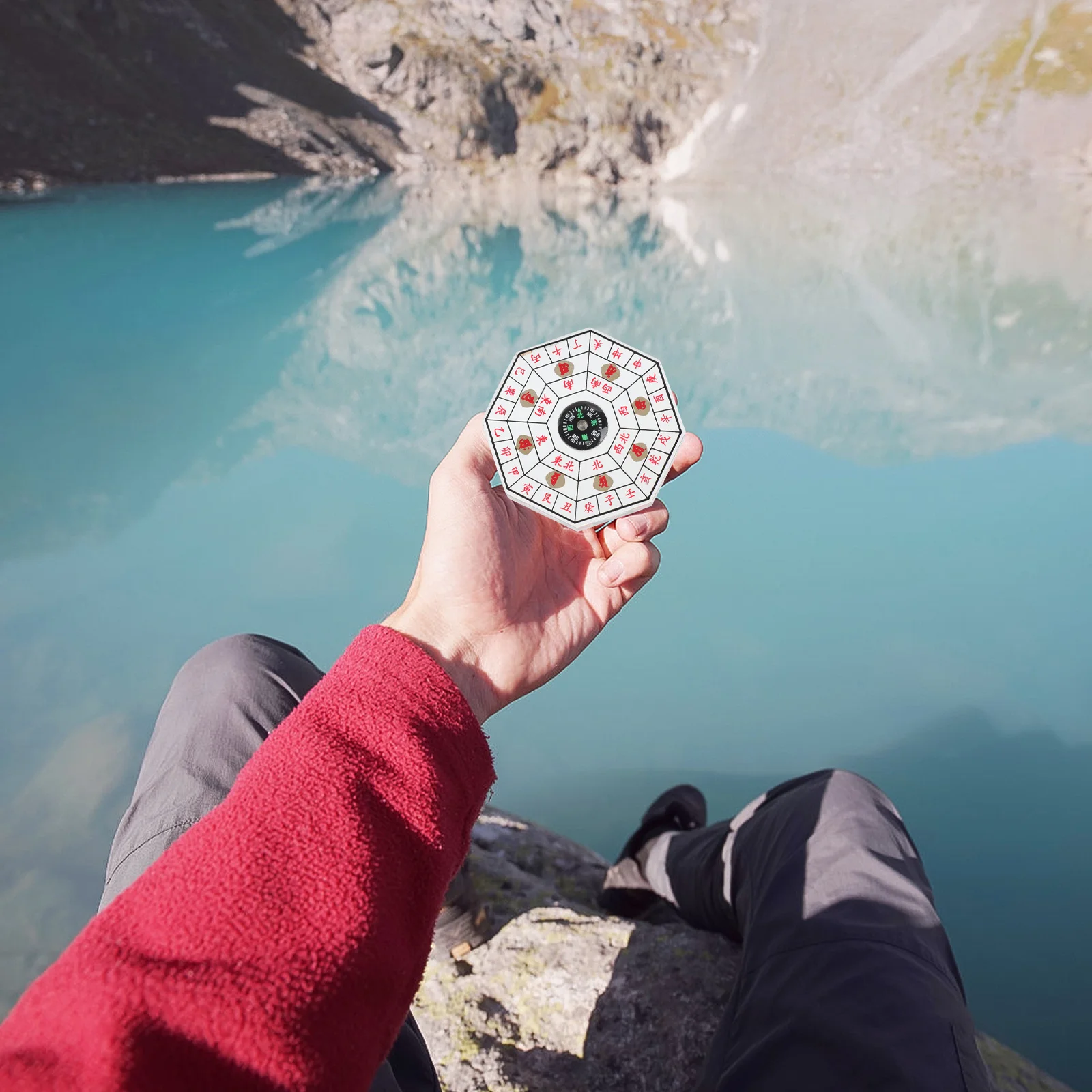 Chinese Feng Shui Compass Resin Portable Outdoor Camping Supplies Small Vintage Pan Divination Ancient Traditional
Chinese Feng Shui Compass Resin Portable Outdoor Camping Supplies Small Vintage Pan Divination Ancient Traditional