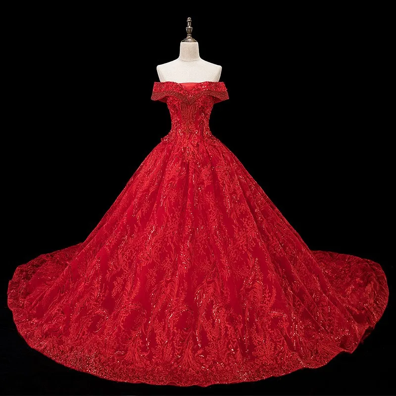 New red heavy industry plus-size dress with a big tail
New red heavy industry plus-size dress with a big tail