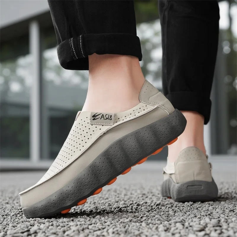 Summer breathable men's shoes outdoor fashion thick soled high-quality leather sandals soft and comfortable casual hole shoes
Summer breathable men's shoes outdoor fashion thick soled high-quality leather sandals soft and comfortable casual hole shoes