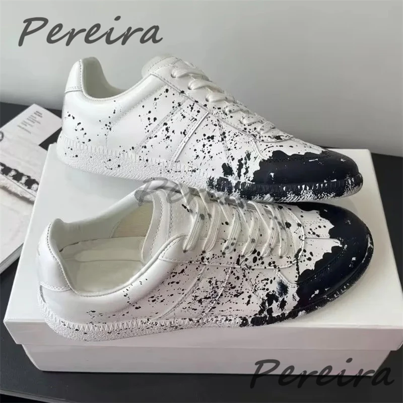 Мужская повседневная обувь с толстой подошвой и распылением, кроссовки из натуральной кожи на шнуровке для пар, брендовый дизайн, удобная тренировочная обувь
Мужская повседневная обувь с толстой подошвой и распылением, кроссовки из натуральной кожи на шнуровке для пар, брендовый дизайн, удобная тренировочная обувь