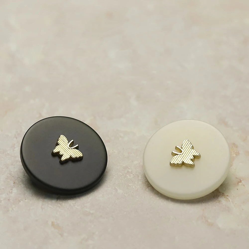 10pcs Fashion Striped Butterfly Round Resin Metal Buttons, 15/20/25mm Black White Brown Suit Coat Decorative Elegant Buttons
10pcs Fashion Striped Butterfly Round Resin Metal Buttons, 15/20/25mm Black White Brown Suit Coat Decorative Elegant Buttons