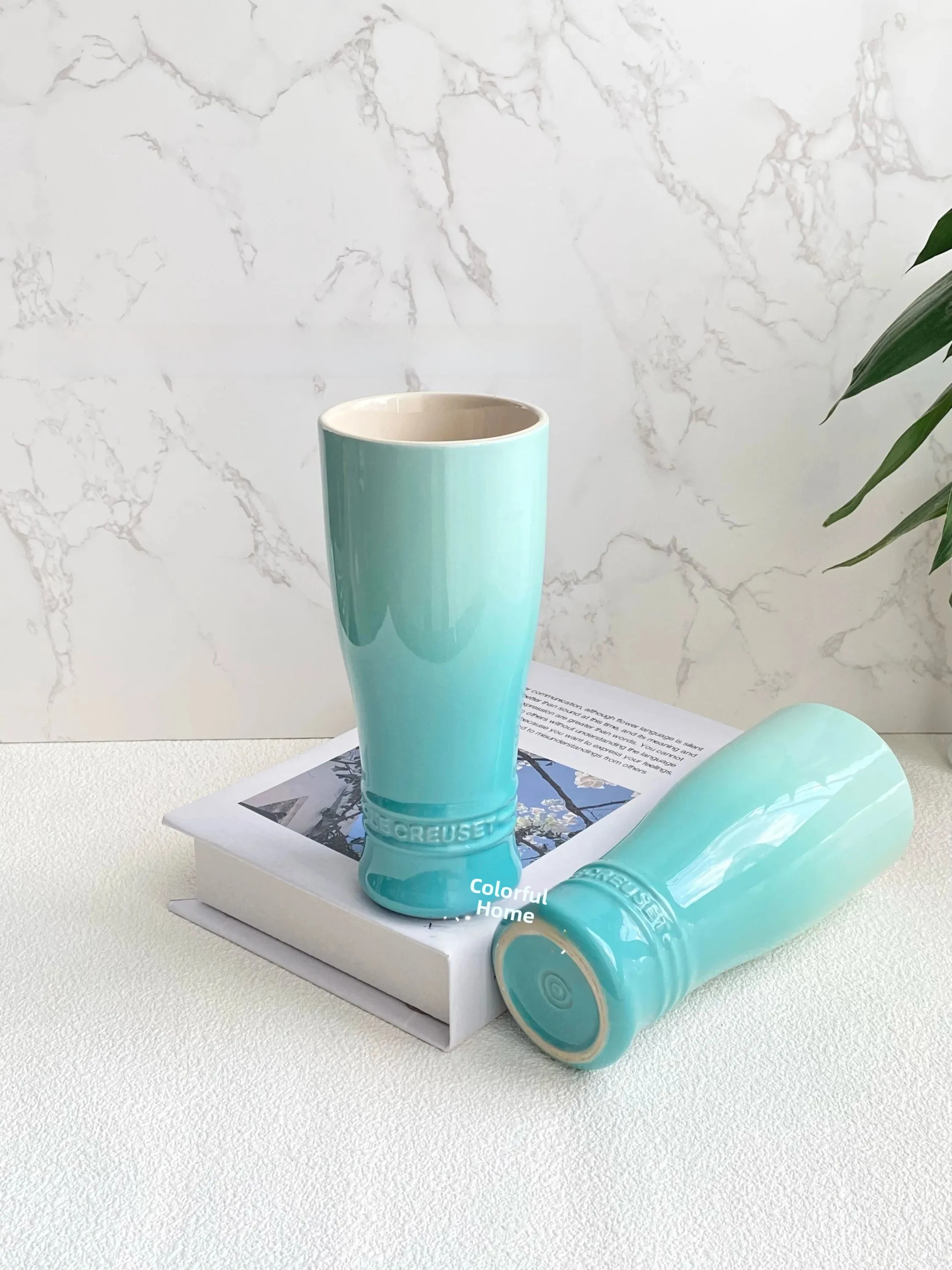 Le Creuset Cool Color Beer Cup Beverage Glass Blue Feather Color Beer Mug Flower Vase Ceramic Material without Lid
Le Creuset Cool Color Beer Cup Beverage Glass Blue Feather Color Beer Mug Flower Vase Ceramic Material without Lid