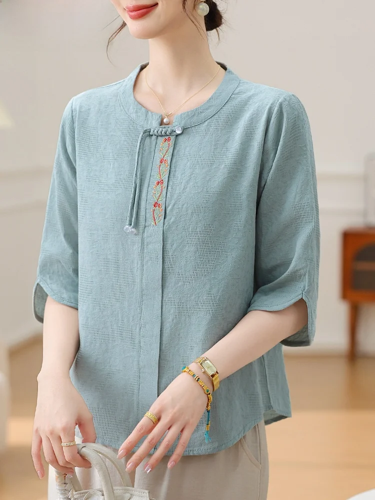 New Chinese Style Cotton Linen Mommy Autumn Outfit Set 2025 New Fashion Middle-Aged Women's Spring Summer Small Shirt Nationa...
New Chinese Style Cotton Linen Mommy Autumn Outfit Set 2025 New Fashion Middle-Aged Women's Spring Summer Small Shirt Nationa...
