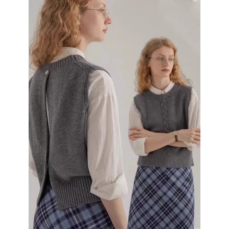 New round neck fashion knitwear slimming solid color pullover bandage dress sleeveless waistcoat vest loose casual top women
New round neck fashion knitwear slimming solid color pullover bandage dress sleeveless waistcoat vest loose casual top women