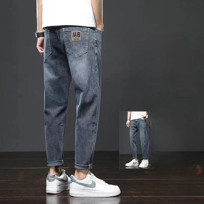 Men's Fleece Lined Straight Leg Jeans Thickened Casual Long Trousers Autumn Winter Loose Fit Fashionable Youth Style Youth Jeans
Men's Fleece Lined Straight Leg Jeans Thickened Casual Long Trousers Autumn Winter Loose Fit Fashionable Youth Style Youth Jeans