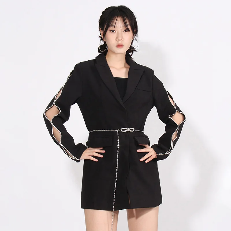 ARTIE | Patchwork Diamonds Chain Chic Blazers for Women Suits Notched Collar Long Sleeve Minimalist Blazer Female Fashion 2024
ARTIE | Patchwork Diamonds Chain Chic Blazers for Women Suits Notched Collar Long Sleeve Minimalist Blazer Female Fashion 2024