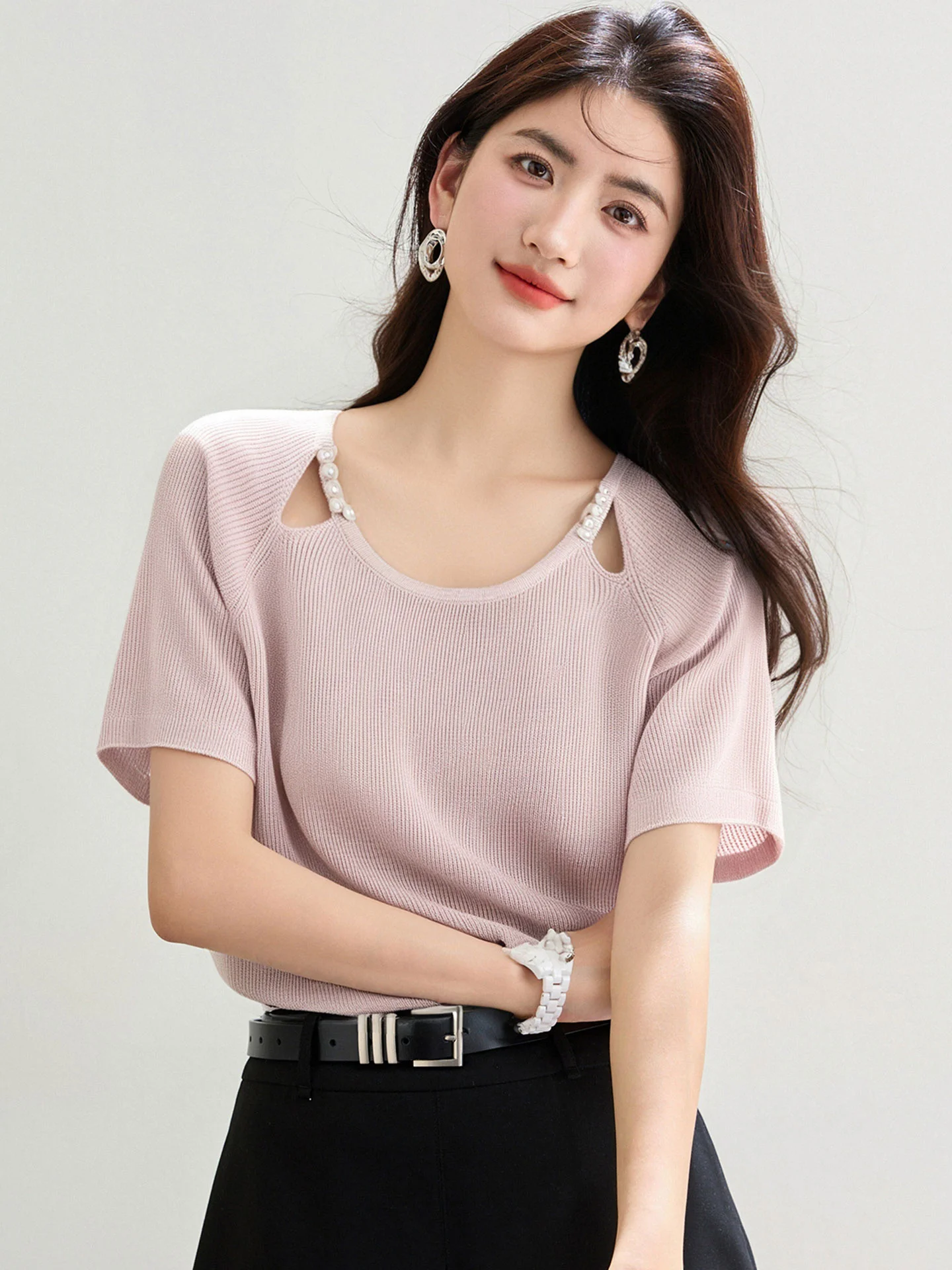 Вязаный топ с изысканной отделкой из ледяного шелка, ажурный дизайн, корейский стиль, круглый вырез, пуловер, летняя мода
Вязаный топ с изысканной отделкой из ледяного шелка, ажурный дизайн, корейский стиль, круглый вырез, пуловер, летняя мода