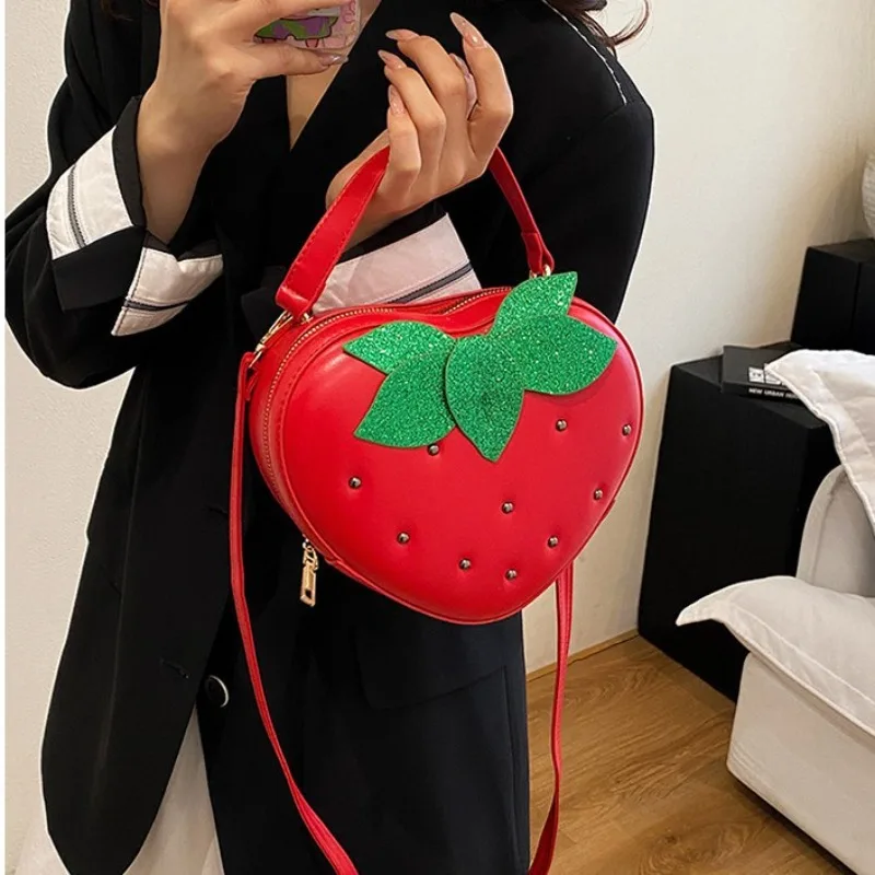 Contrast Heart Strawberry Shoulder Bags New Fashion Woman Bag Crossbady Bolso Trendy Sac Femme Shoulder Bolsos De Mujer
Contrast Heart Strawberry Shoulder Bags New Fashion Woman Bag Crossbady Bolso Trendy Sac Femme Shoulder Bolsos De Mujer