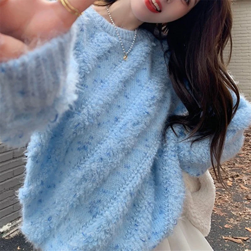 2025 New Y2K Soft Loose Pullovers Sweater for Women Chic Fashionable O-Neck Sweaters Autumn Winter Thicken Warm Bottoming Tops 
2025 New Y2K Soft Loose Pullovers Sweater for Women Chic Fashionable O-Neck Sweaters Autumn Winter Thicken Warm Bottoming Tops