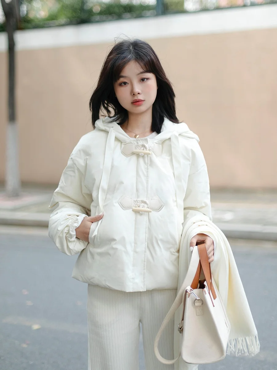 Женское легкое зимнее пальто Thiened down Jaet с пуговицами, белое теплое пальто с капюшоном и перьями Du, Sweet Sle
Женское легкое зимнее пальто Thiened down Jaet с пуговицами, белое теплое пальто с капюшоном и перьями Du, Sweet Sle