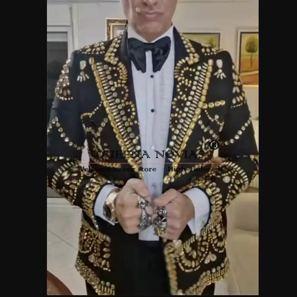 Мужские свадебные смокинги для жениха, золотые бриллиантовые камни, двубортные пиджаки, наряд, облегающие мужские деловые костюмы, мужские Terno Masculinos
Мужские свадебные смокинги для жениха, золотые бриллиантовые камни, двубортные пиджаки, наряд, облегающие мужские деловые костюмы, мужские Terno Masculinos