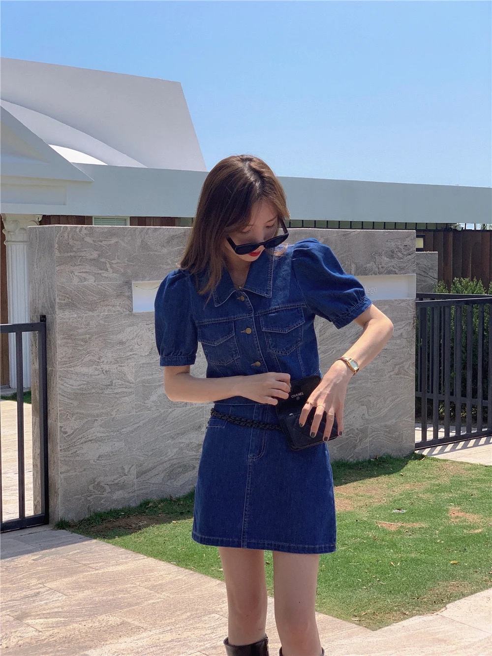 M-4XL 2023 Summer New Versatile Denim Turn Down Collar Tops+Slim Fashion Wrap Hip Denim Short Skirt Two Piece Set Women
M-4XL 2023 Summer New Versatile Denim Turn Down Collar Tops+Slim Fashion Wrap Hip Denim Short Skirt Two Piece Set Women