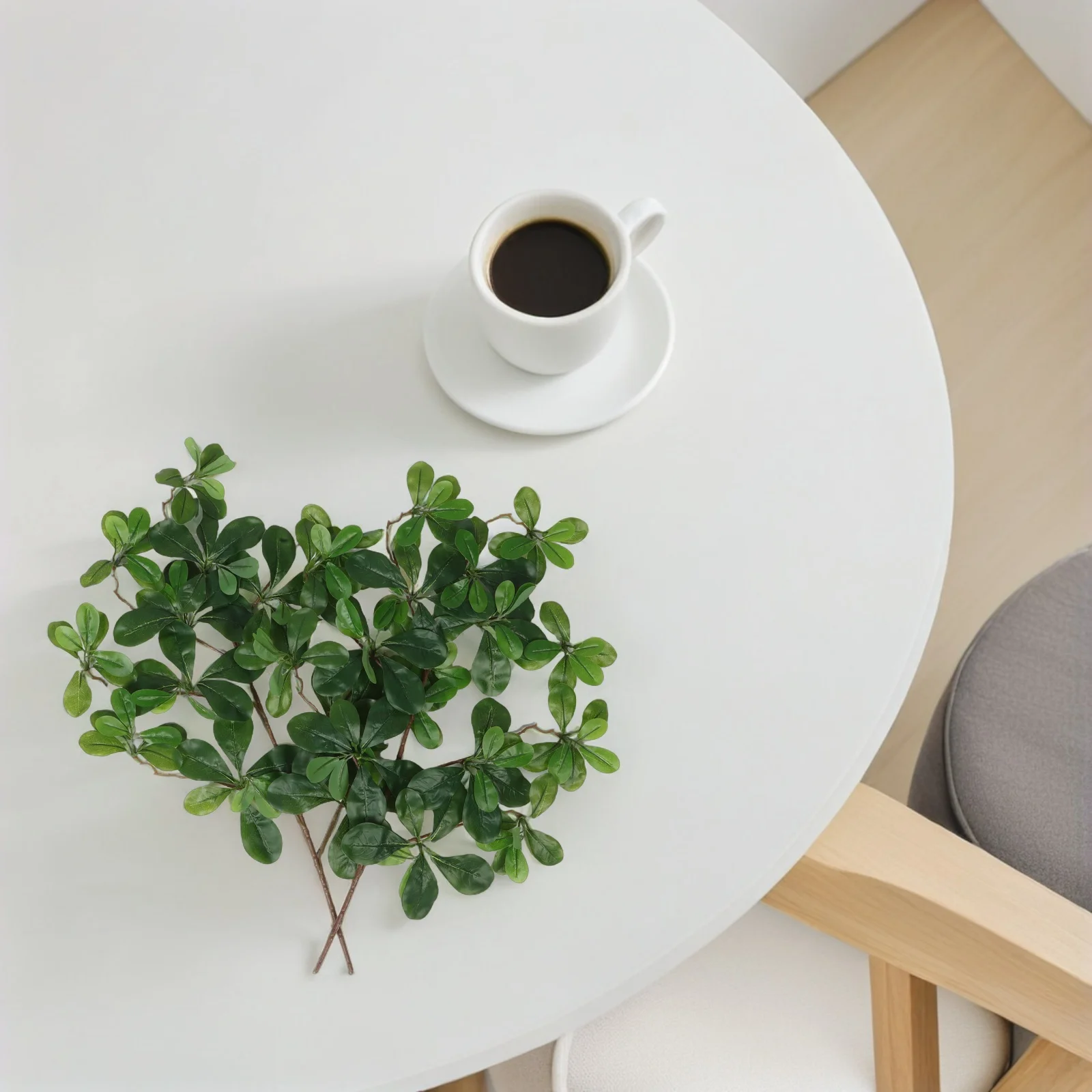2 Pcs Simulated Green Plant Decoration Artificial Branches Plants Plastic Fake Tree Leaves
2 Pcs Simulated Green Plant Decoration Artificial Branches Plants Plastic Fake Tree Leaves