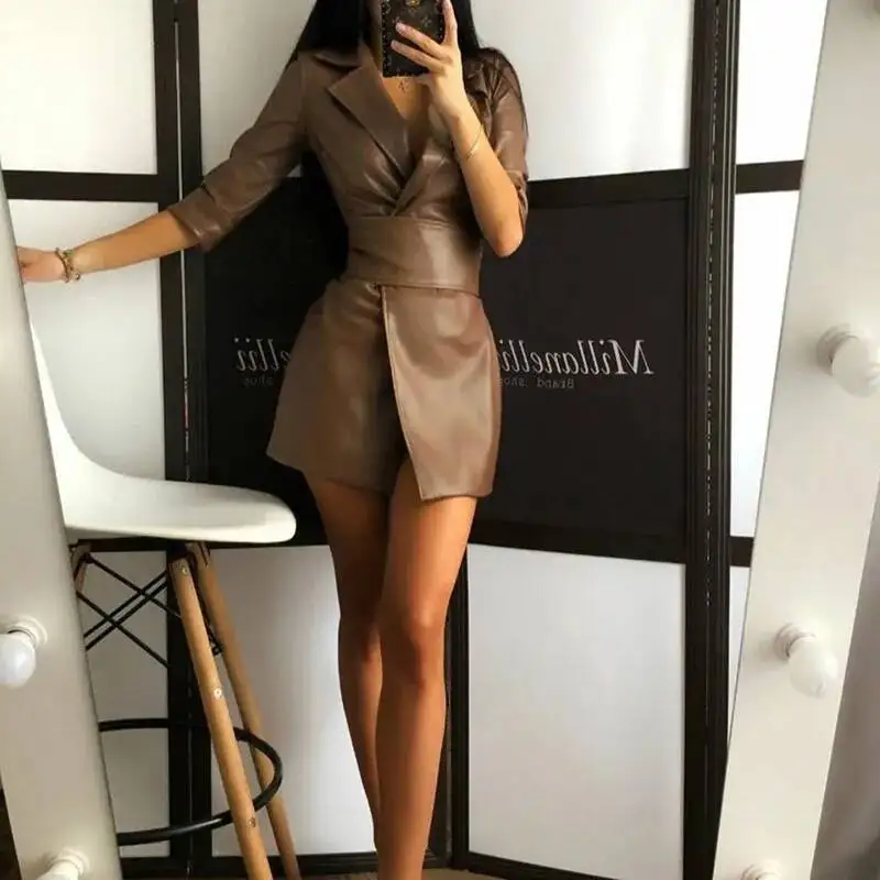 Elegant Leather Women's Dress Sexy V Neck Leather Mid Length PU Leather Waist Closure Dresses Trend Turn Down Dress With Belt
Elegant Leather Women's Dress Sexy V Neck Leather Mid Length PU Leather Waist Closure Dresses Trend Turn Down Dress With Belt