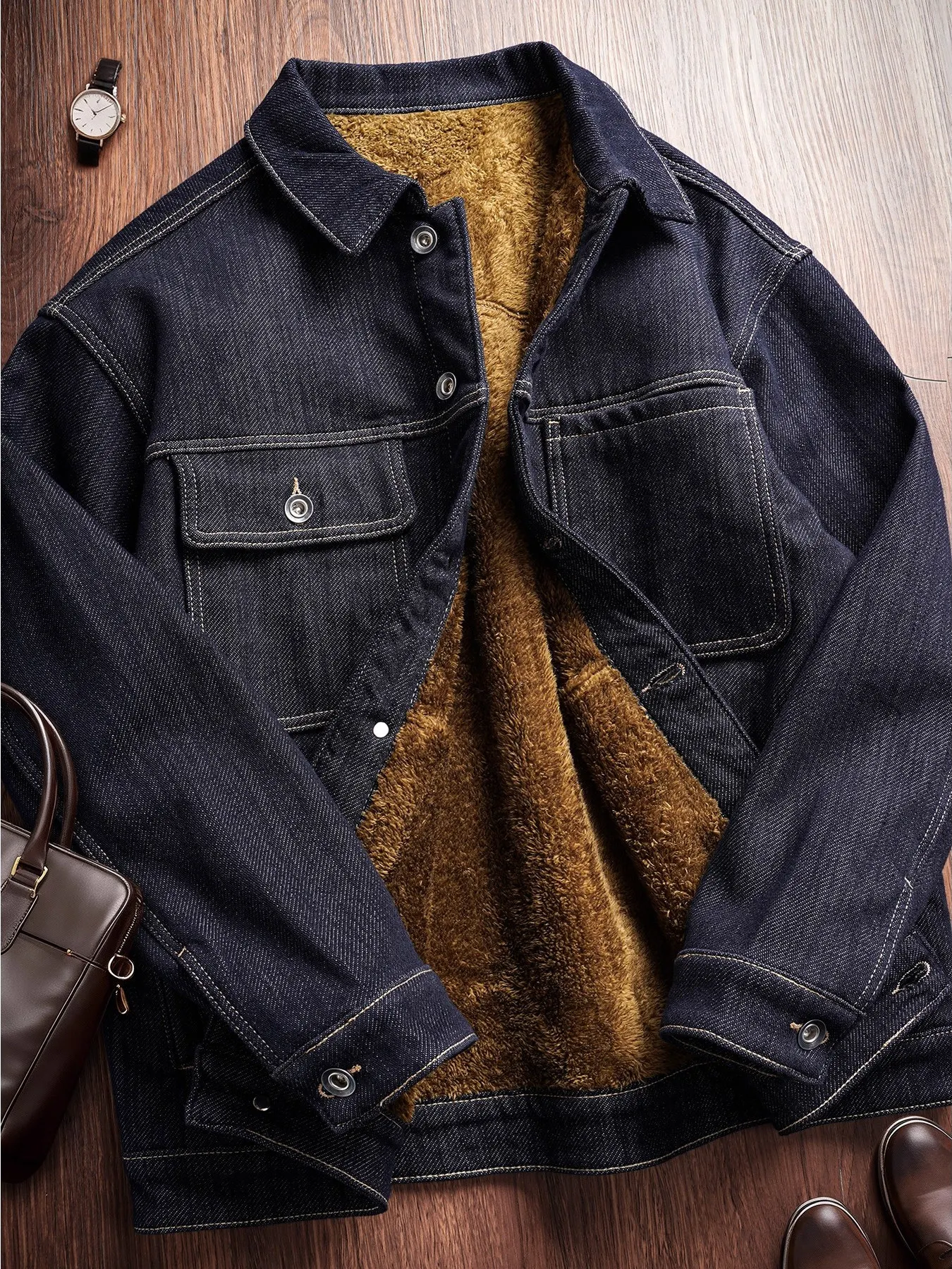 Heavyweight Suede Denim Jaet Men's Winter Thiened Faux Fur Casual Coat Youth Trendy Loose Fit Long Sve Button Closure
Heavyweight Suede Denim Jaet Men's Winter Thiened Faux Fur Casual Coat Youth Trendy Loose Fit Long Sve Button Closure