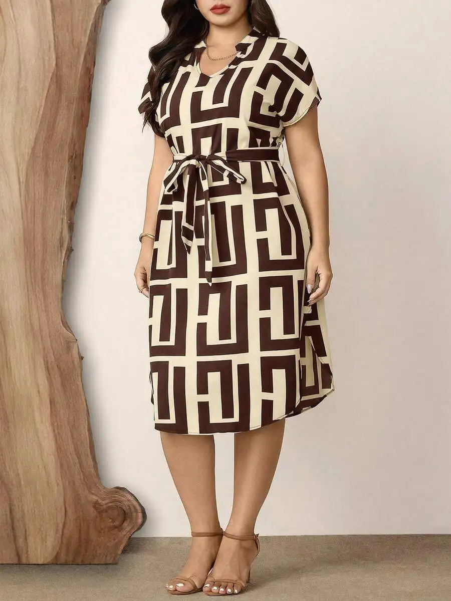 Plus Size Geometric Print Notch Neck Batwing Sleeve Casual Dress For Women
Plus Size Geometric Print Notch Neck Batwing Sleeve Casual Dress For Women
