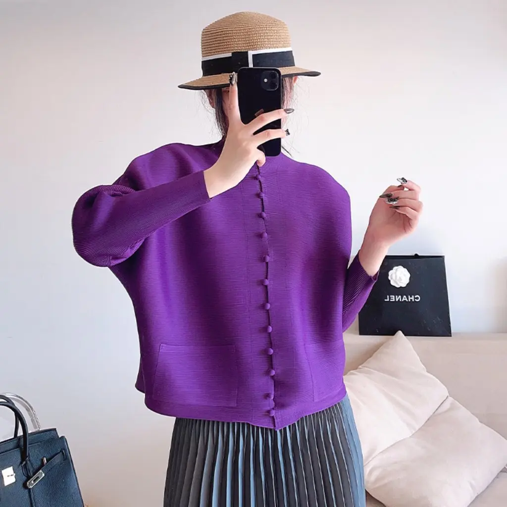 Miyake Women's Retro Pleated Jacket Elegant Vertical Collar Single-Breasted Cardigan Top All-Match Fashion Spring Summer
Miyake Women's Retro Pleated Jacket Elegant Vertical Collar Single-Breasted Cardigan Top All-Match Fashion Spring Summer