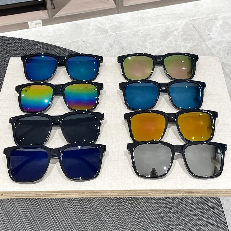 2025 Retro Square Frame Sunglasses UV400 Classic Men Trendy Fashion Driving Sunglasses Outdoor Sports Mirror Sunglasses
2025 Retro Square Frame Sunglasses UV400 Classic Men Trendy Fashion Driving Sunglasses Outdoor Sports Mirror Sunglasses