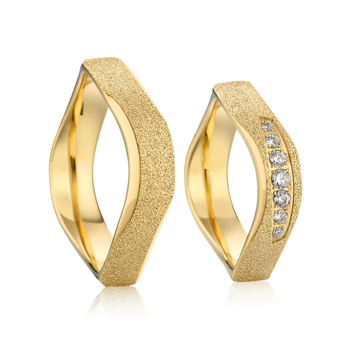 14K Gold Plated Personalized Jewelry for Her Custom 925 Sterling Silver Rings Engraved Wedding Bands Couple Rings Comfort Fit
14K Gold Plated Personalized Jewelry for Her Custom 925 Sterling Silver Rings Engraved Wedding Bands Couple Rings Comfort Fit