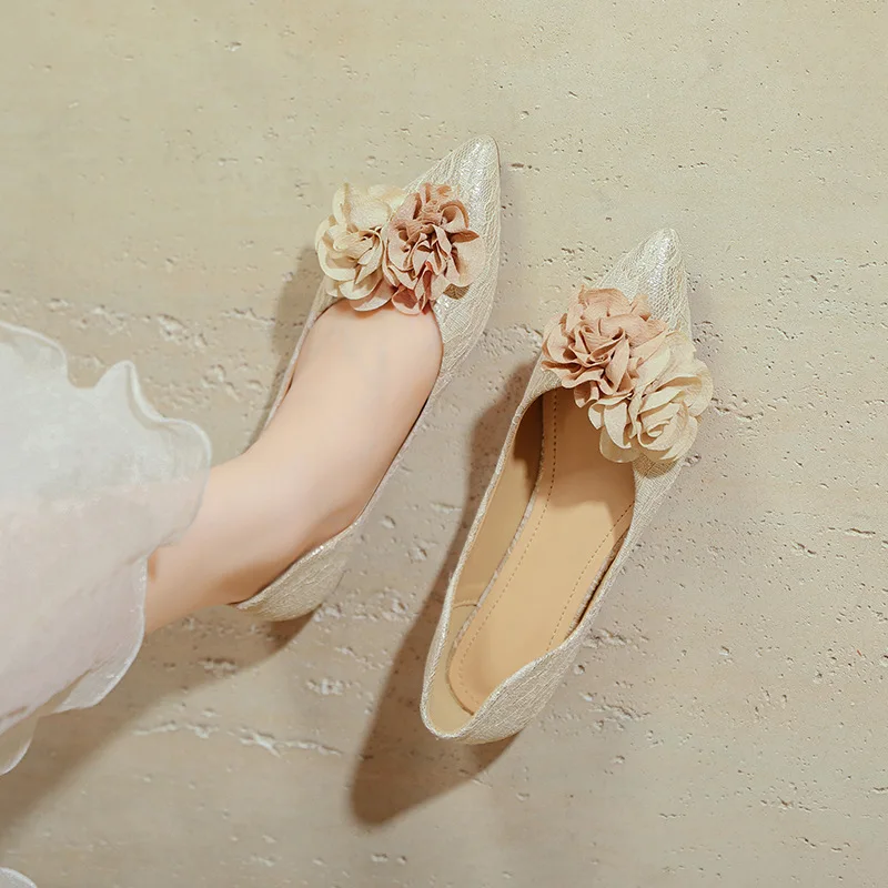 Elegant Evening Fairy Skirt Shoes French Summer Flower Single Shoe Girl
Elegant Evening Fairy Skirt Shoes French Summer Flower Single Shoe Girl