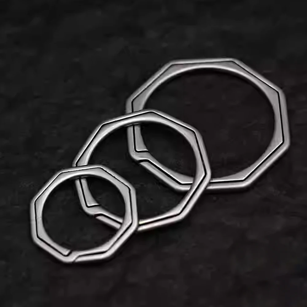 Tool Super Lightweight Titanium Alloy Key Rings Male Creativity Gift Buckle Pendant Man Car Keychain
Tool Super Lightweight Titanium Alloy Key Rings Male Creativity Gift Buckle Pendant Man Car Keychain