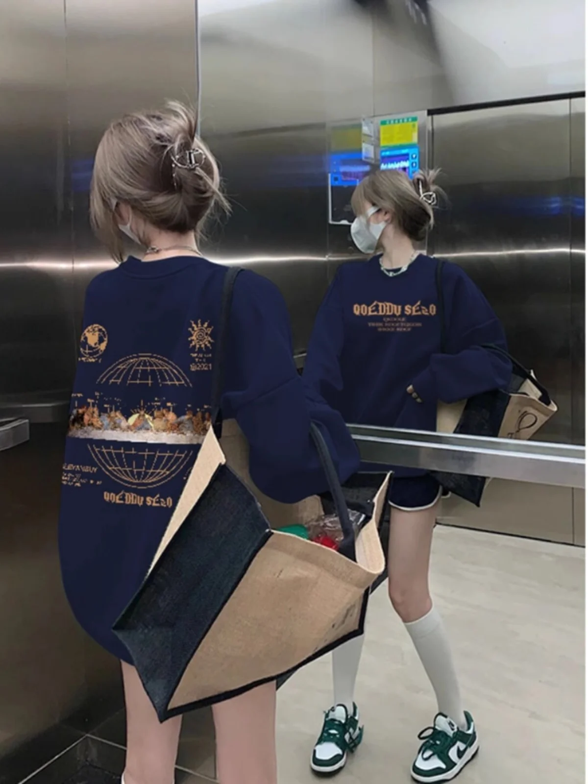 Thickened Fleece Women's Sweatshirt Loose Fit Long Sleeve round Neck Print Design Autumn Winter Blue Korean Style European Goods
Thickened Fleece Women's Sweatshirt Loose Fit Long Sleeve round Neck Print Design Autumn Winter Blue Korean Style European Goods