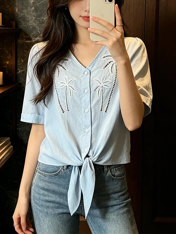 plus Size Hollow out V-Neck Short Sleeve Casual Shirt Women's Summer New Style Lazy Versatile Loose Fit Shirt with Belt
plus Size Hollow out V-Neck Short Sleeve Casual Shirt Women's Summer New Style Lazy Versatile Loose Fit Shirt with Belt