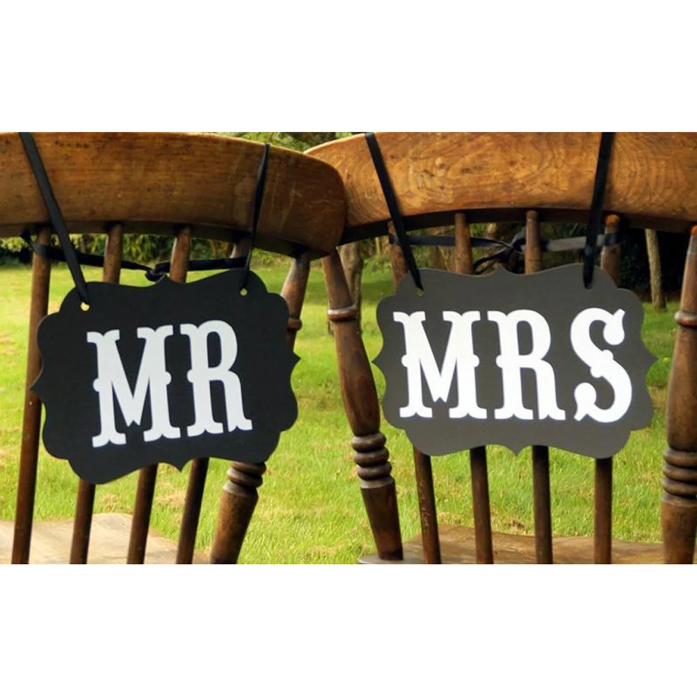 Mr Mrs Photo Props 1 Set White Black Paper Signs 17x27cm Silk Ribbons Wedding Chair Decor Bride Groom Signs Hanging Photos Notes
Mr Mrs Photo Props 1 Set White Black Paper Signs 17x27cm Silk Ribbons Wedding Chair Decor Bride Groom Signs Hanging Photos Notes