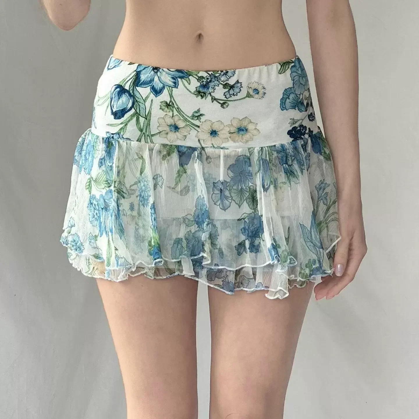 Короткие юбки Kawaii для женщин: облегающие, в рубчик, в стиле Y2K, эластичные, с высокой талией, приталенные, мягкие, удобные, повседневные, базовые, однотонные
Короткие юбки Kawaii для женщин: облегающие, в рубчик, в стиле Y2K, эластичные, с высокой талией, приталенные, мягкие, удобные, повседневные, базовые, однотонные