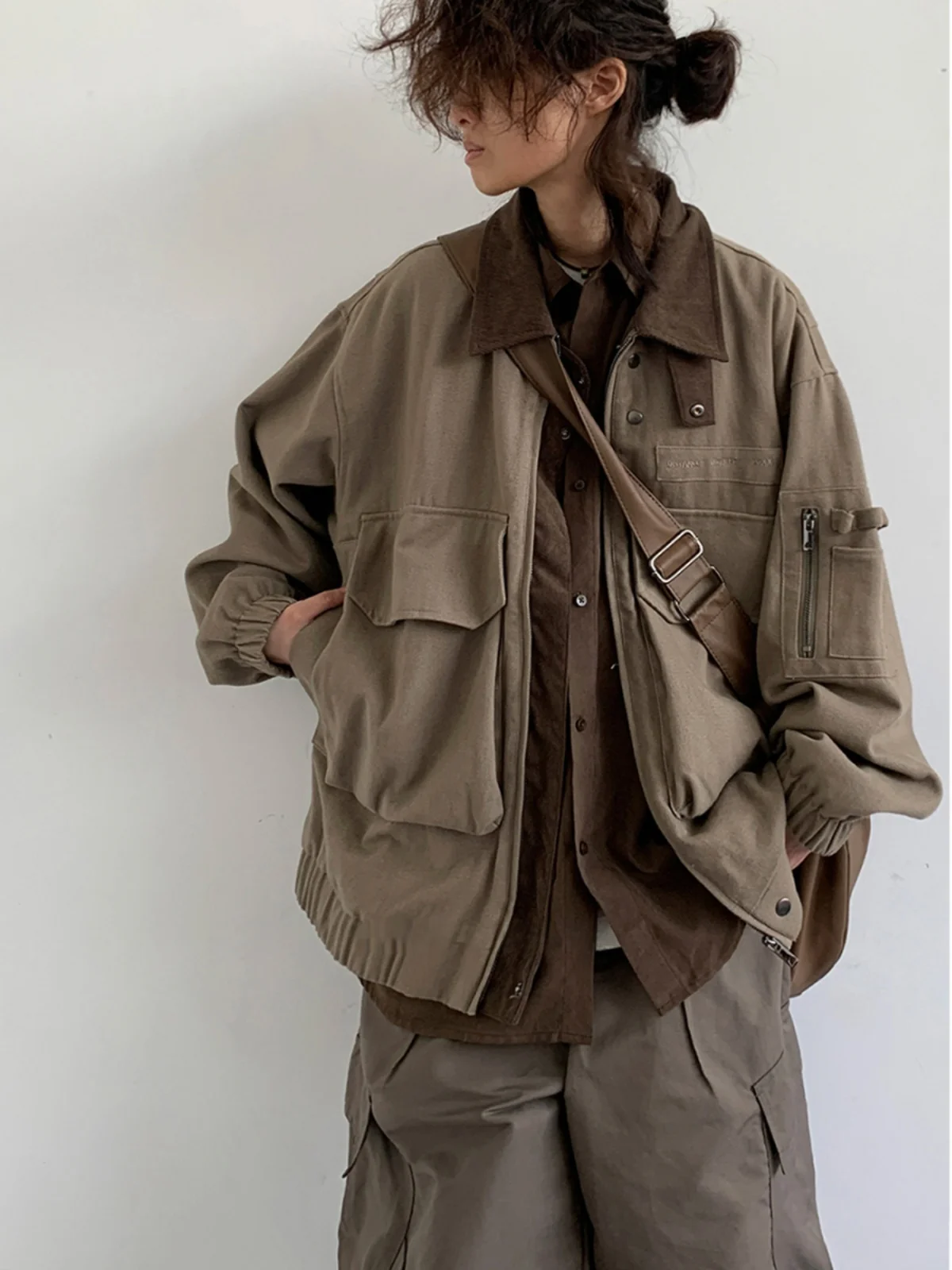 Retro Workwear Jacket Unisex Loose Patchwork Large Pocket Spring Autumn Casual Outerwear for Teens And Adults
Retro Workwear Jacket Unisex Loose Patchwork Large Pocket Spring Autumn Casual Outerwear for Teens And Adults