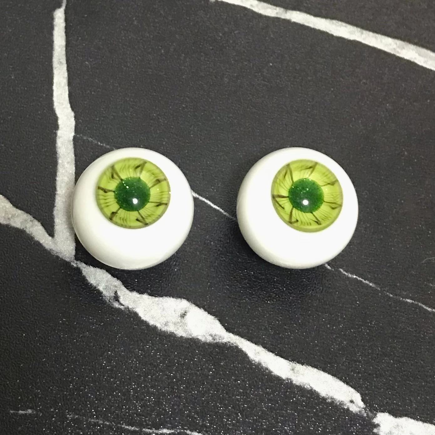 18mm Glass Eyes For BJD Doll Accessory Green Eyes Movable Round Eyeball Doll Toy Accessories
18mm Glass Eyes For BJD Doll Accessory Green Eyes Movable Round Eyeball Doll Toy Accessories