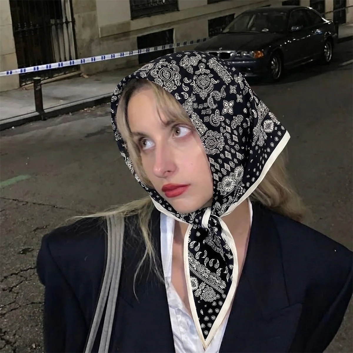 New Twill Shawl Triangle Scarf For Women Paisley Neckerchief Female New Headband Hair Bands Print Foulard Hijab Wraps Bandana
New Twill Shawl Triangle Scarf For Women Paisley Neckerchief Female New Headband Hair Bands Print Foulard Hijab Wraps Bandana