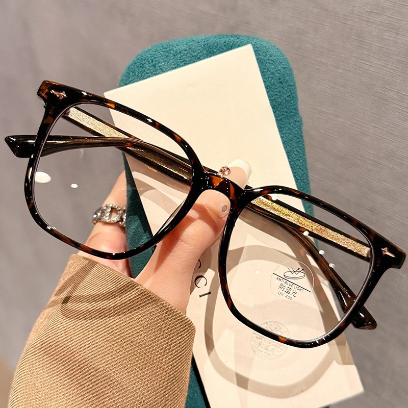 OKH повседневные мужские и женские очки для близорукости в большой оправе TR из материала с индивидуальными очками по рецепту для чтения
OKH повседневные мужские и женские очки для близорукости в большой оправе TR из материала с индивидуальными очками по рецепту для чтения