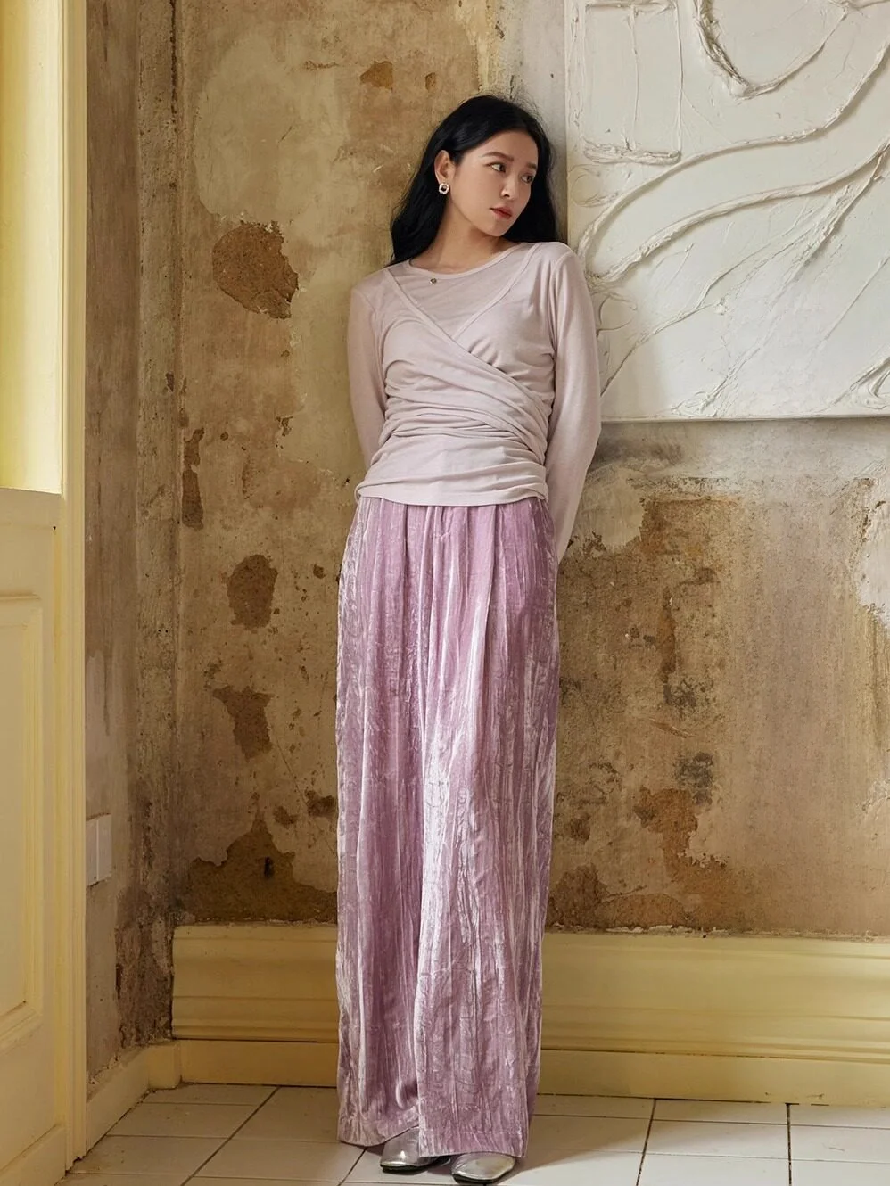 Elwing Original Velvet Wide Leg Pants Women's Loose Romantic Pleated Spring Vintage Drapey Casual Long Trousers
Elwing Original Velvet Wide Leg Pants Women's Loose Romantic Pleated Spring Vintage Drapey Casual Long Trousers