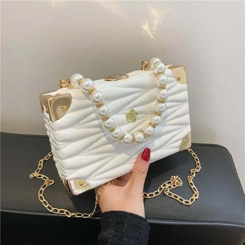 Commuter Style Diaper Bag Women Simple Minimalist Fashion Handbag Leather Crossbody Shoulder Purse Large Capacity Tote Retro
Commuter Style Diaper Bag Women Simple Minimalist Fashion Handbag Leather Crossbody Shoulder Purse Large Capacity Tote Retro