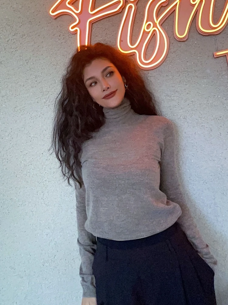 Comfortable High-Neck Knitwear Standard Fit Thin Base Layer Top Micro Loose Elastic Oatmeal Black Pure Color Long Sleeve...
Comfortable High-Neck Knitwear Standard Fit Thin Base Layer Top Micro Loose Elastic Oatmeal Black Pure Color Long Sleeve...