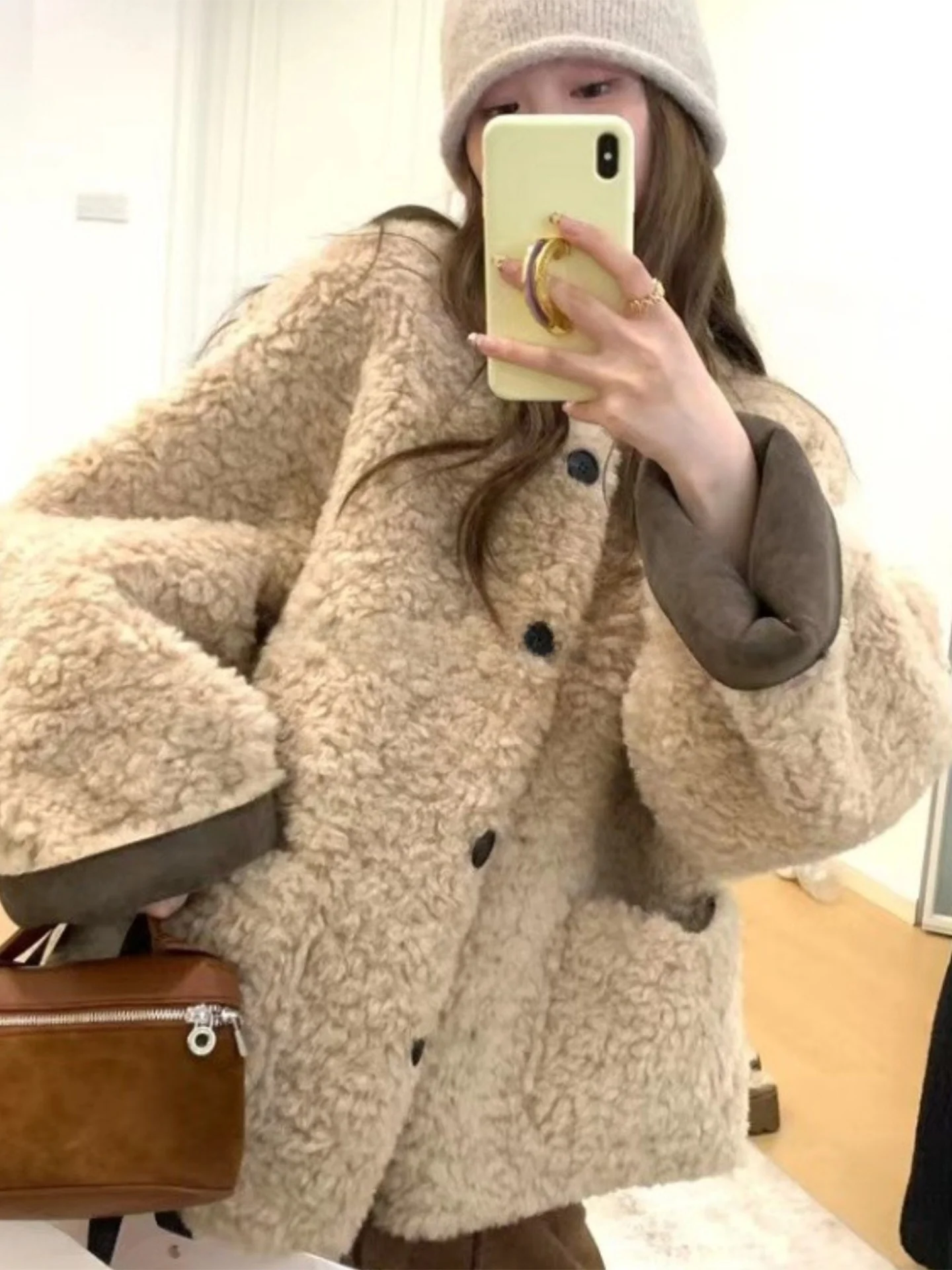 Rouje Kefss Lazy Style Women's Short Thickened Casual Lamb Fur Jacket Autumn Winter Loose Fit Outerwear Eco-friendly
Rouje Kefss Lazy Style Women's Short Thickened Casual Lamb Fur Jacket Autumn Winter Loose Fit Outerwear Eco-friendly