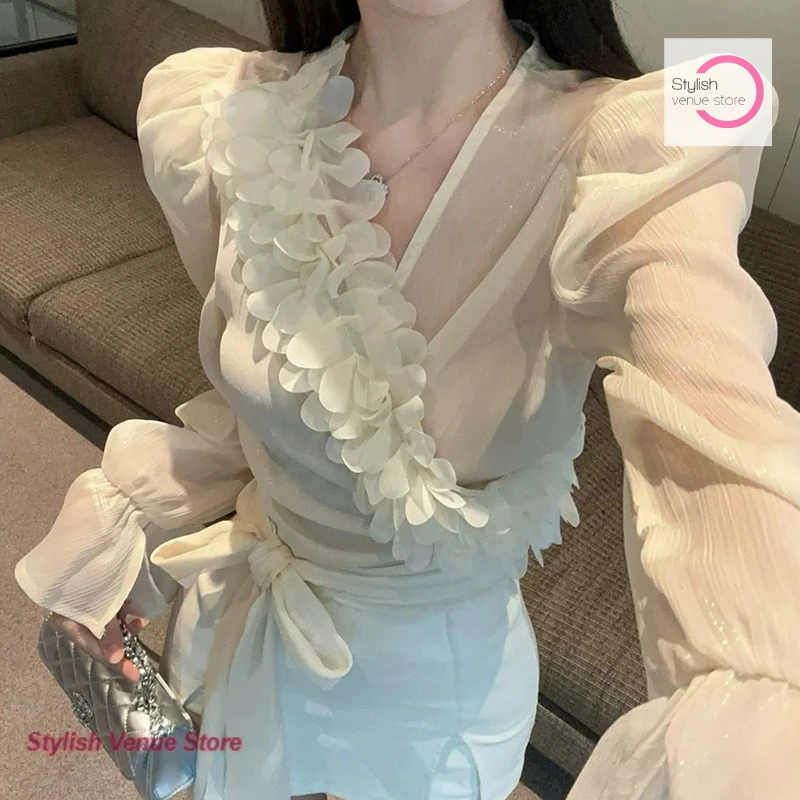French style puff sleeve chiffon shirt women's spring and summer new fashion pure desire V-neck blouse casual palace style shirt
French style puff sleeve chiffon shirt women's spring and summer new fashion pure desire V-neck blouse casual palace style shirt