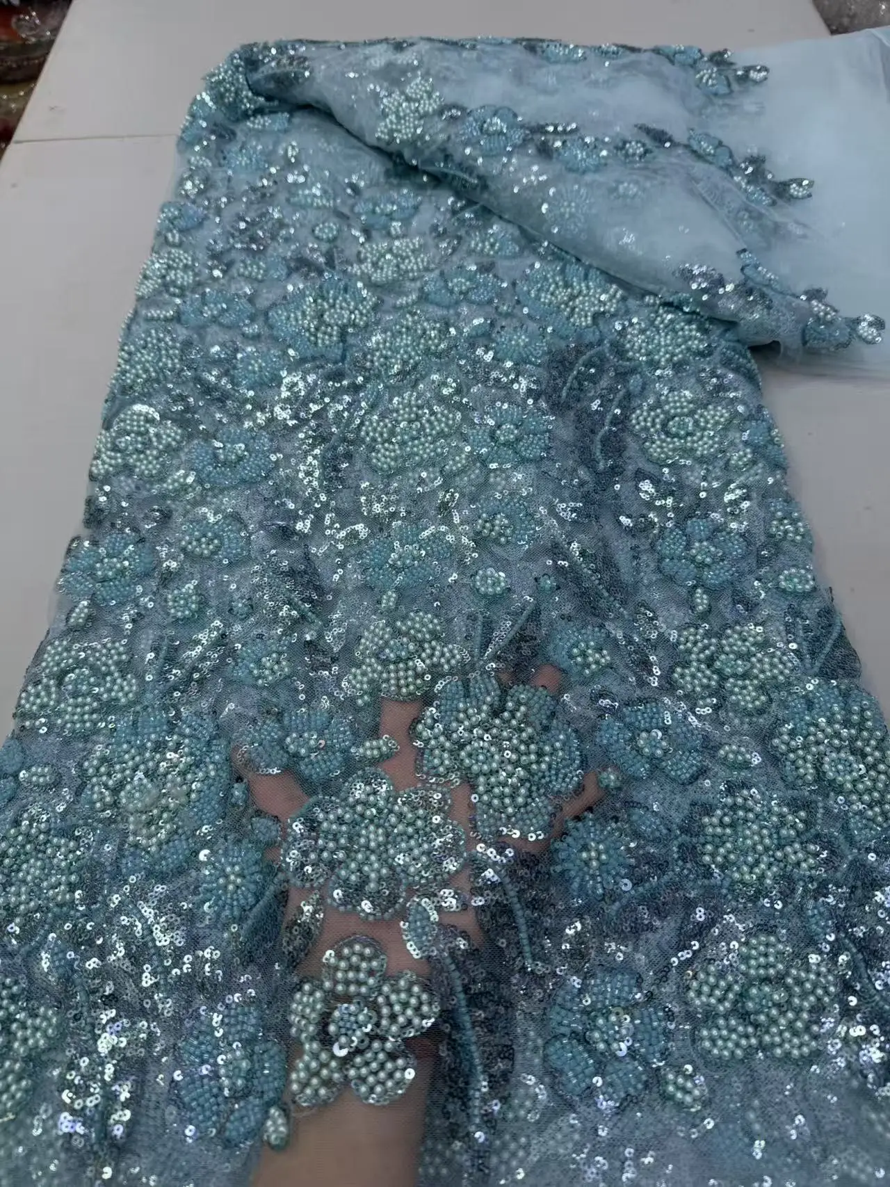 Luxury African Beaded Embroidery Lace Fabric 5 Yards High Quality Sequins Lace Fabric Nigerian For Wedding Evening Dress
Luxury African Beaded Embroidery Lace Fabric 5 Yards High Quality Sequins Lace Fabric Nigerian For Wedding Evening Dress