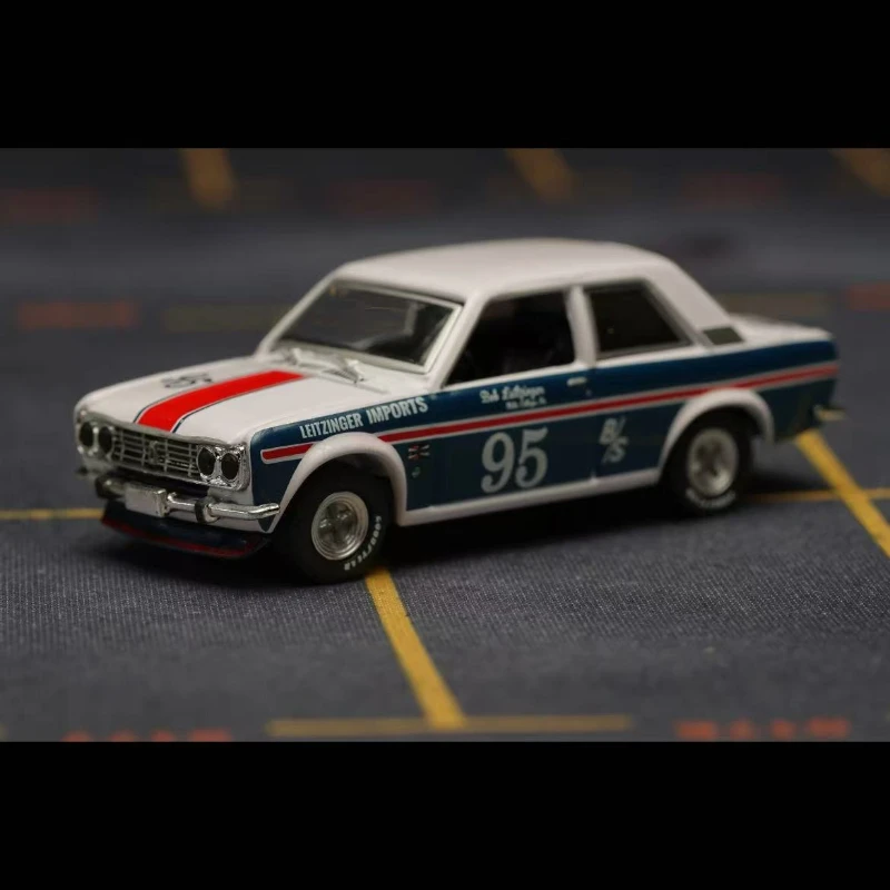 1:64 1969 Дацун 510 # 95, модель автомобиля из сплава с высокой имитацией, коллекционная игрушка, подарок, сувенир, фестиваль, коллекционные предметы, детский орнамент
1:64 1969 Дацун 510 # 95, модель автомобиля из сплава с высокой имитацией, коллекционная игрушка, подарок, сувенир, фестиваль, коллекционные предметы, детский орнамент