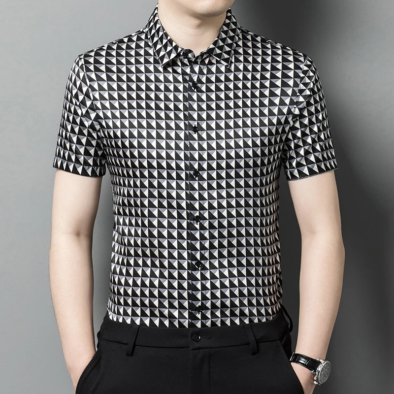 Plaid 3D Print Men Shirt Real Silk Luxury Short Sleeve Oversized Summer Quality Soft Comfortable Gentleman Premium Chemise Homme
Plaid 3D Print Men Shirt Real Silk Luxury Short Sleeve Oversized Summer Quality Soft Comfortable Gentleman Premium Chemise Homme