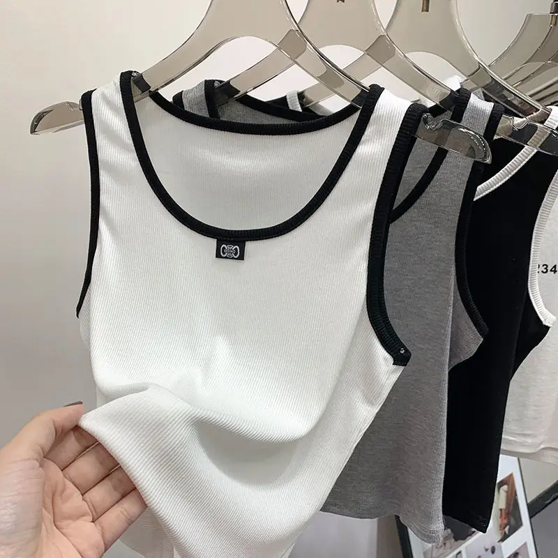 Летний топ-жилет большого размера для полных женщин, повседневный, в корейском стиле, с круглым вырезом, из тонкой полиэстеровой ткани
Летний топ-жилет большого размера для полных женщин, повседневный, в корейском стиле, с круглым вырезом, из тонкой полиэстеровой ткани