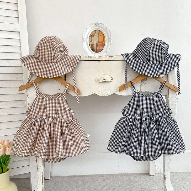 2024 New Summer Newborn Baby Girl Romper+Hat Sleeveless Cotton Plaid Toddler Baby Girls Jumpsuit Children Clothing
2024 New Summer Newborn Baby Girl Romper+Hat Sleeveless Cotton Plaid Toddler Baby Girls Jumpsuit Children Clothing