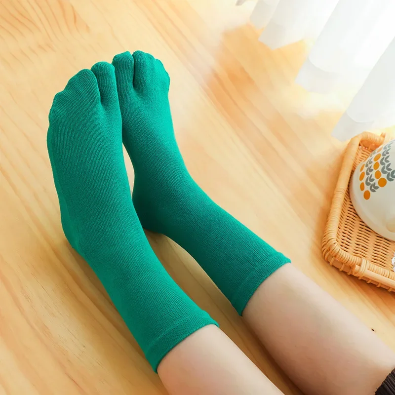 Women Two-toe Socks 2 Fingers Split-toe Cotton Socks Mid-tub Harajuku Accessories Ankle Socks
Women Two-toe Socks 2 Fingers Split-toe Cotton Socks Mid-tub Harajuku Accessories Ankle Socks