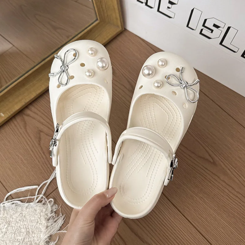 Pearl Bow Mary Jane Clogs Women Eva Soft Sole Non-slip Beach Slippers Summer Breathable Casual Sandals
Pearl Bow Mary Jane Clogs Women Eva Soft Sole Non-slip Beach Slippers Summer Breathable Casual Sandals